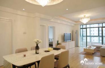 Jing An chic 3br apartment for rent M/L7